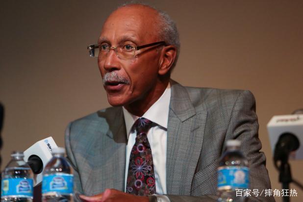 德佩荷兰队史自然年客场进球数第2，仅次于范巴斯滕