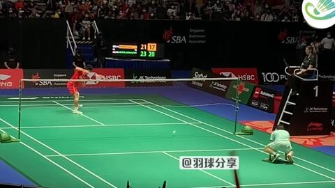 队史独一档！怀特生涯6次单场6三分+3帽，其他人合计3次